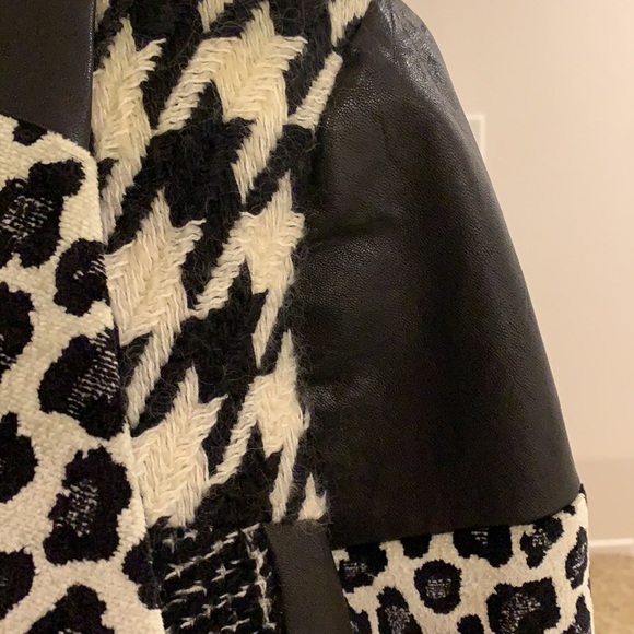 Alice and Olivia animal print patch open leather jacket - Picture 5 of 9